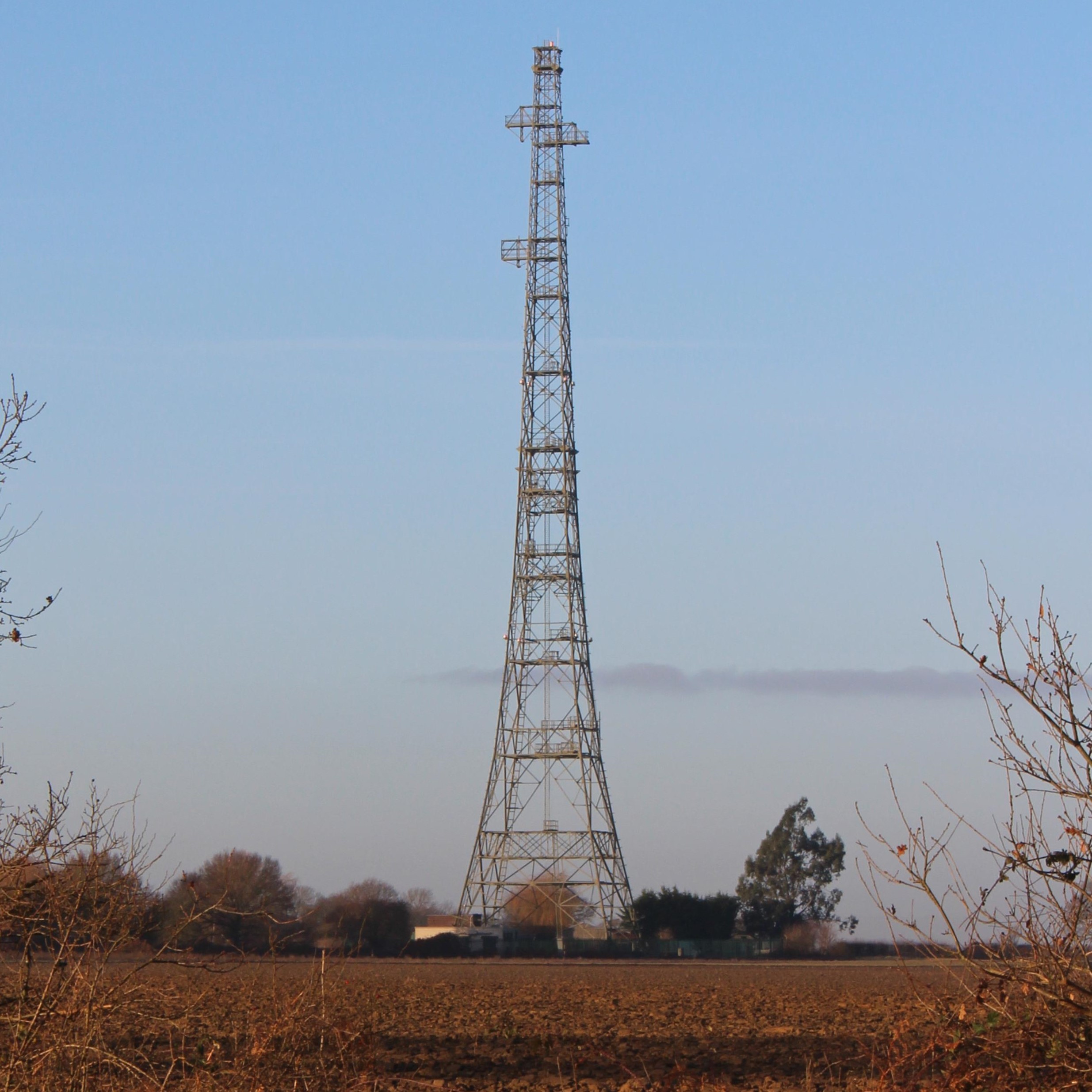 A colour photograph of the remaining transmitter tower at Great Bromley
